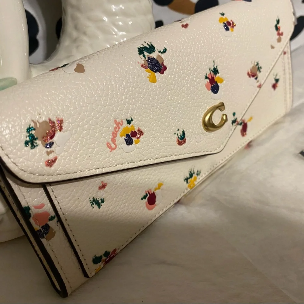 COACH WYN SOFT PEBBLE LEATHER WALLET WITH PAINT DAB FLORAL PRINT